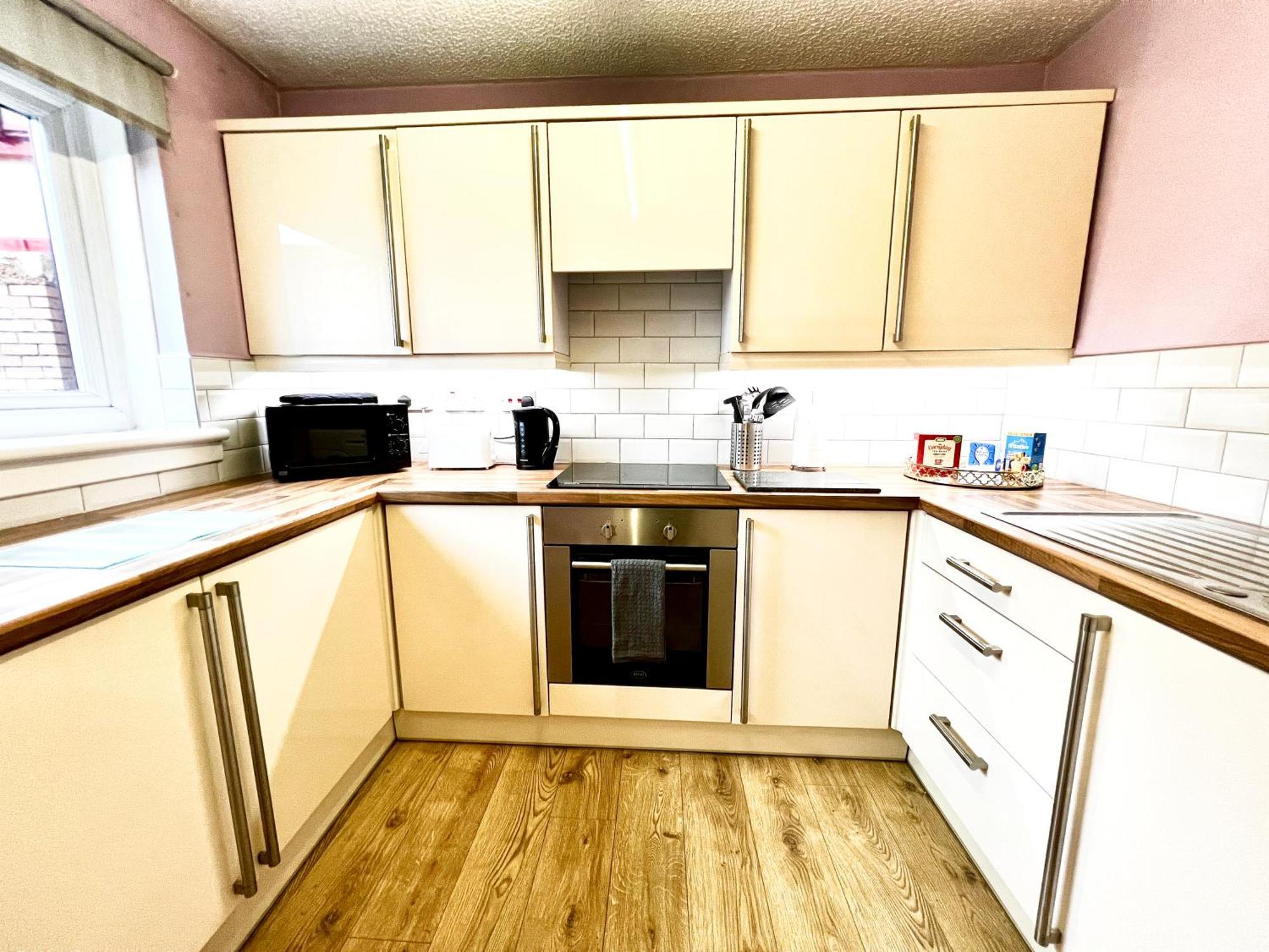 グラスゴーGround Floor Flat With Free Parking & Wifiアパートメント エクステリア 写真