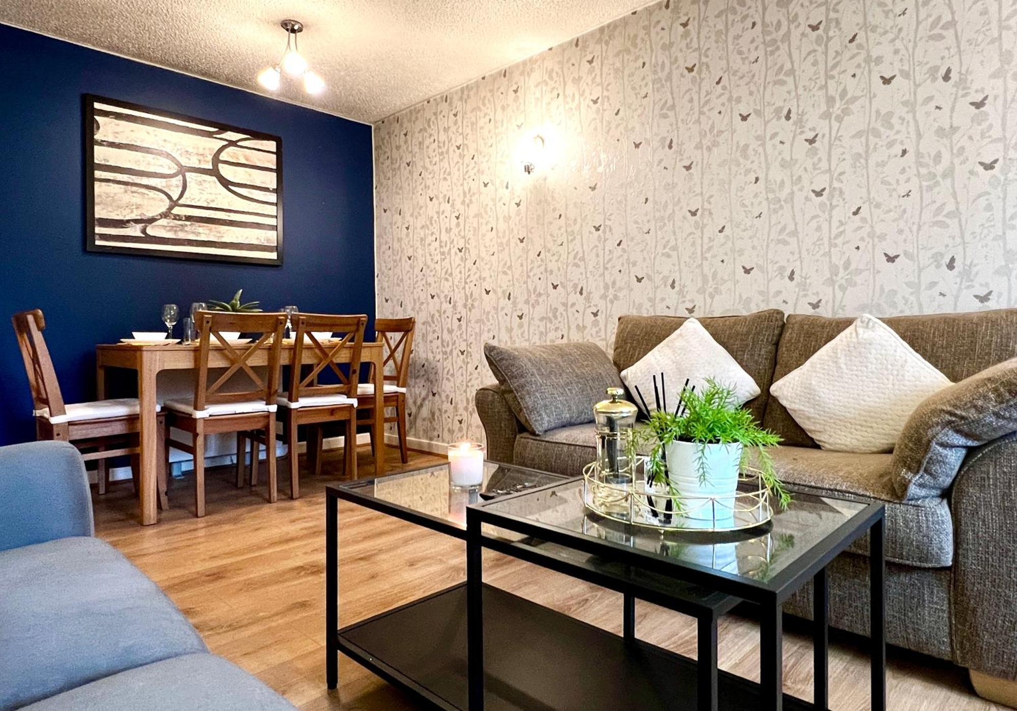 グラスゴーGround Floor Flat With Free Parking & Wifiアパートメント エクステリア 写真