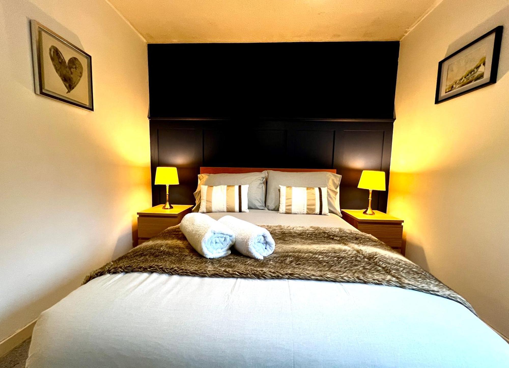 グラスゴーGround Floor Flat With Free Parking & Wifiアパートメント エクステリア 写真